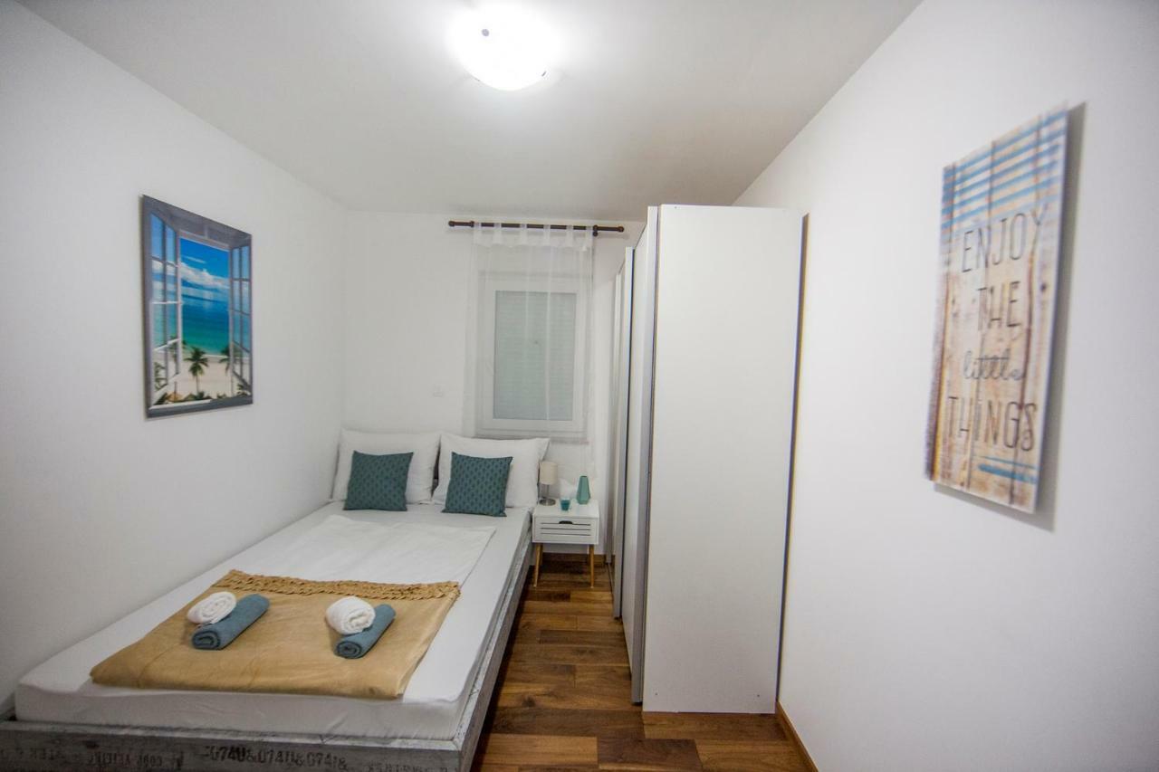 Apartment'S Tea & Nevio Split Exterior photo
